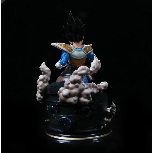 Mô hình Vegeta giáp chiến binh có Led 24cm - Dragon ball