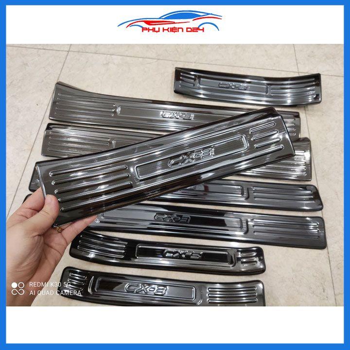Ốp bậc cửa, nẹp bước chân trong ngoài Mazda CX3, CX-3 2021-2022-2023 vân Titan chống trầy bảo vệ trang trí xe