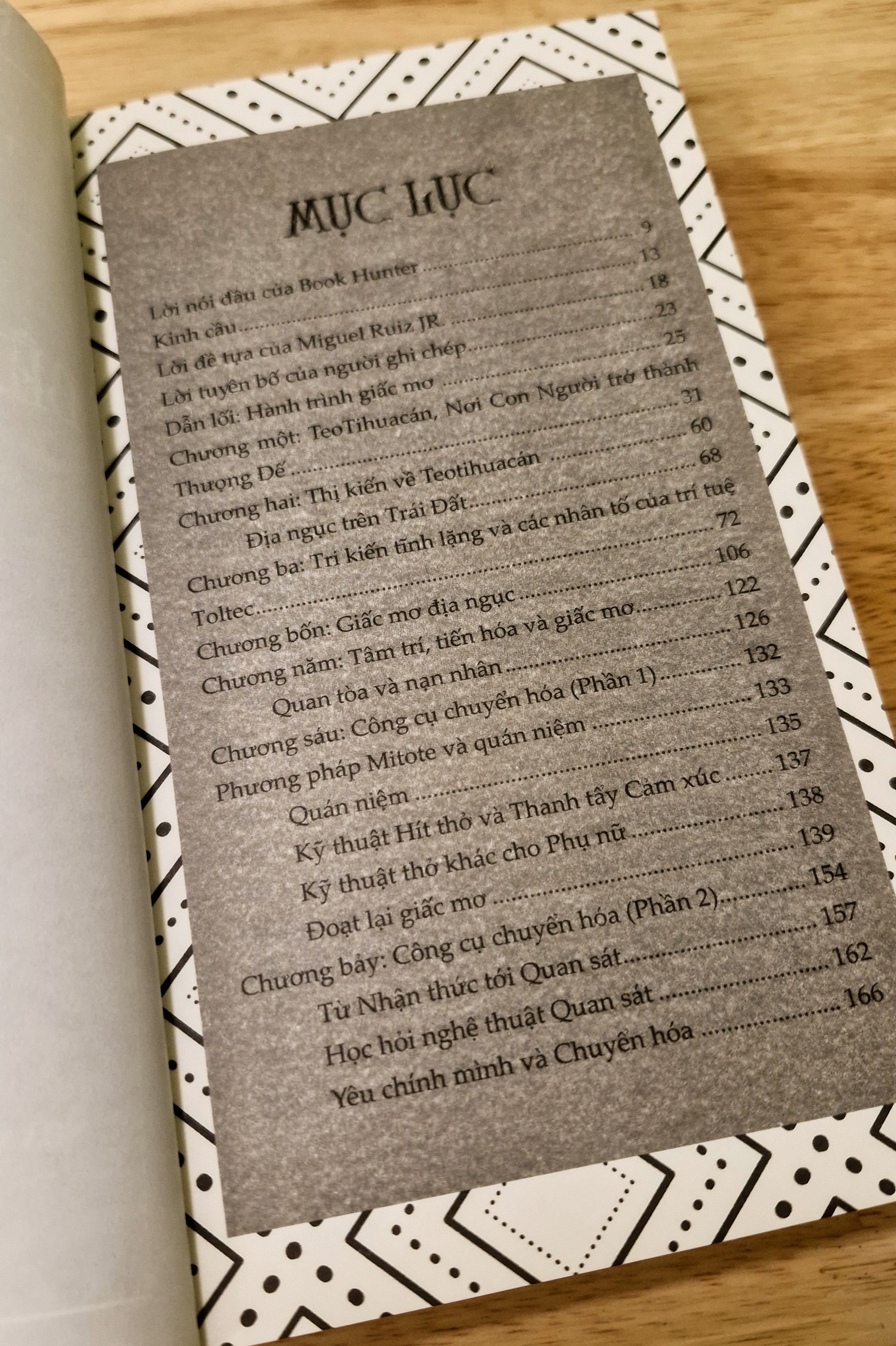 BÊN KIA SỢ HÃI – Truyền thống tâm linh của người Toltec về giấc mơ, quán niệm và tự do - Don Miguel Ruiz