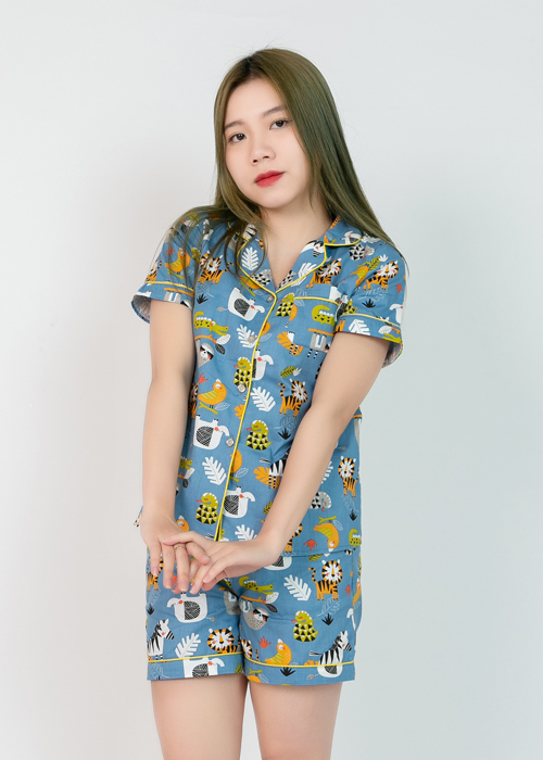 Bộ đồ ngủ Pijama nữ áo cộc quần đùi màu ghi hình còn hổ