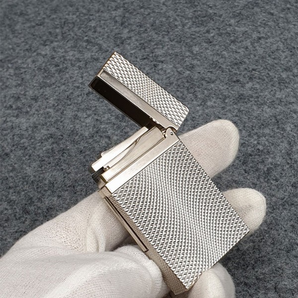 Vỏ Hột Quẹt Bật Lửa Upon D112T, Họa Tiết Lượn Sóng Màu Bạc - Dùng Ga Đá Cao Cấp