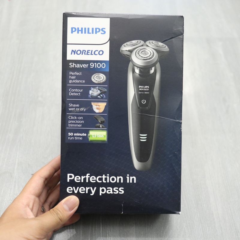 Máy cạo râu điện Philips Norelco Series 9100 Electric Shaver with Precision Trimmer - S9161/83