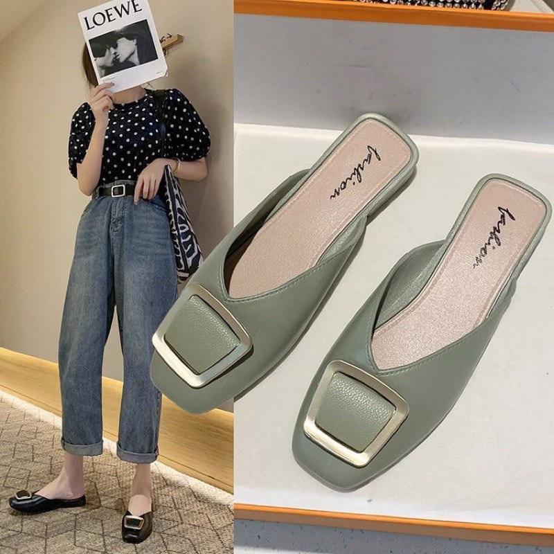 Dép sục nữ đính khuy mũi vuông cao 2cm xinh xắn chất cao su thơm mềm