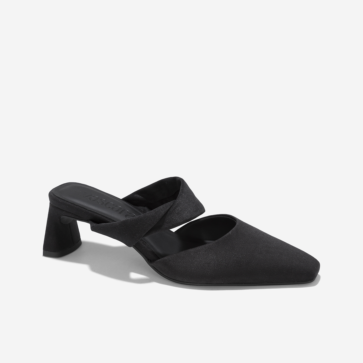 Guốc mules nhấn quai cách điệu - GNN 0207
