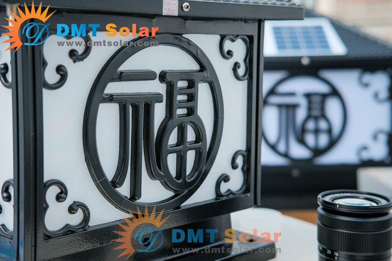 Đèn trụ cổng vuông chữ Phúc năng lượng mặt trời DMT-TC12