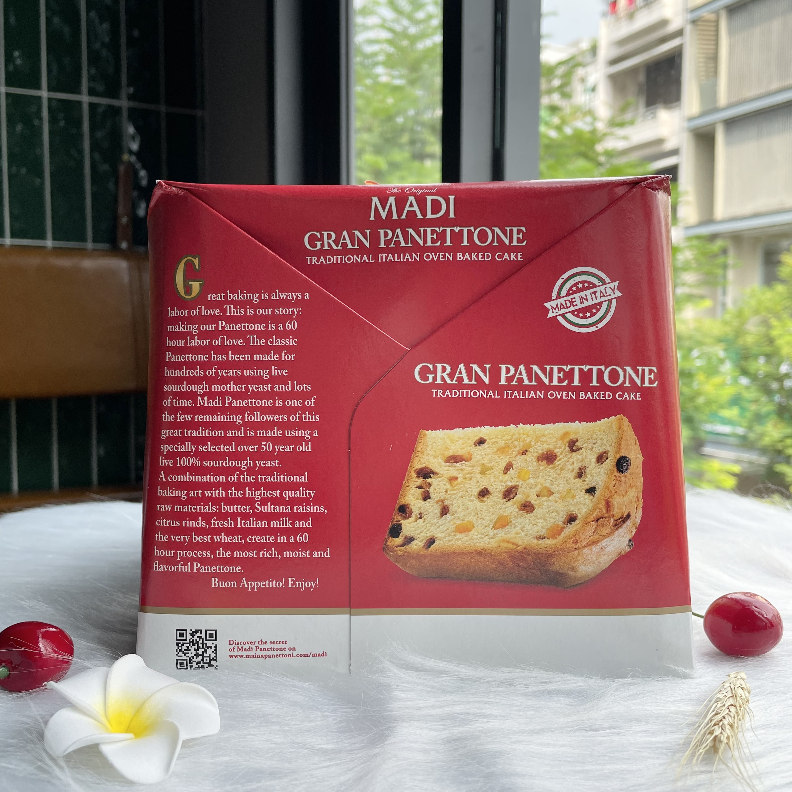 Bánh Mì gan Panettone Madi Italian Cake (1000g)