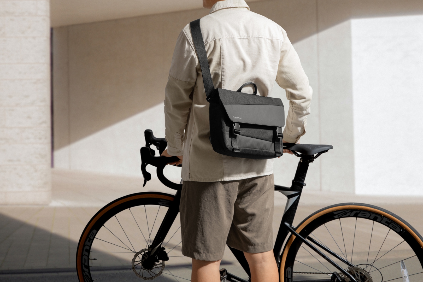 TÚI ĐEO CHÉO TOMTOC SLASH-T27 SHOULDER BAG METEORITE T27S1D1 - Hàng Chính Hãng