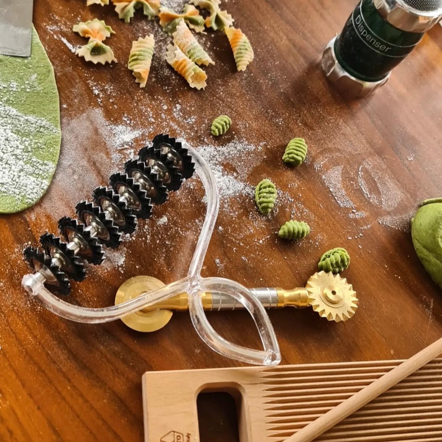 Dao Cắt Mì Ý Và Pasta Cầm Tay Marcato Pasta Bike Xuất Xứ Ý