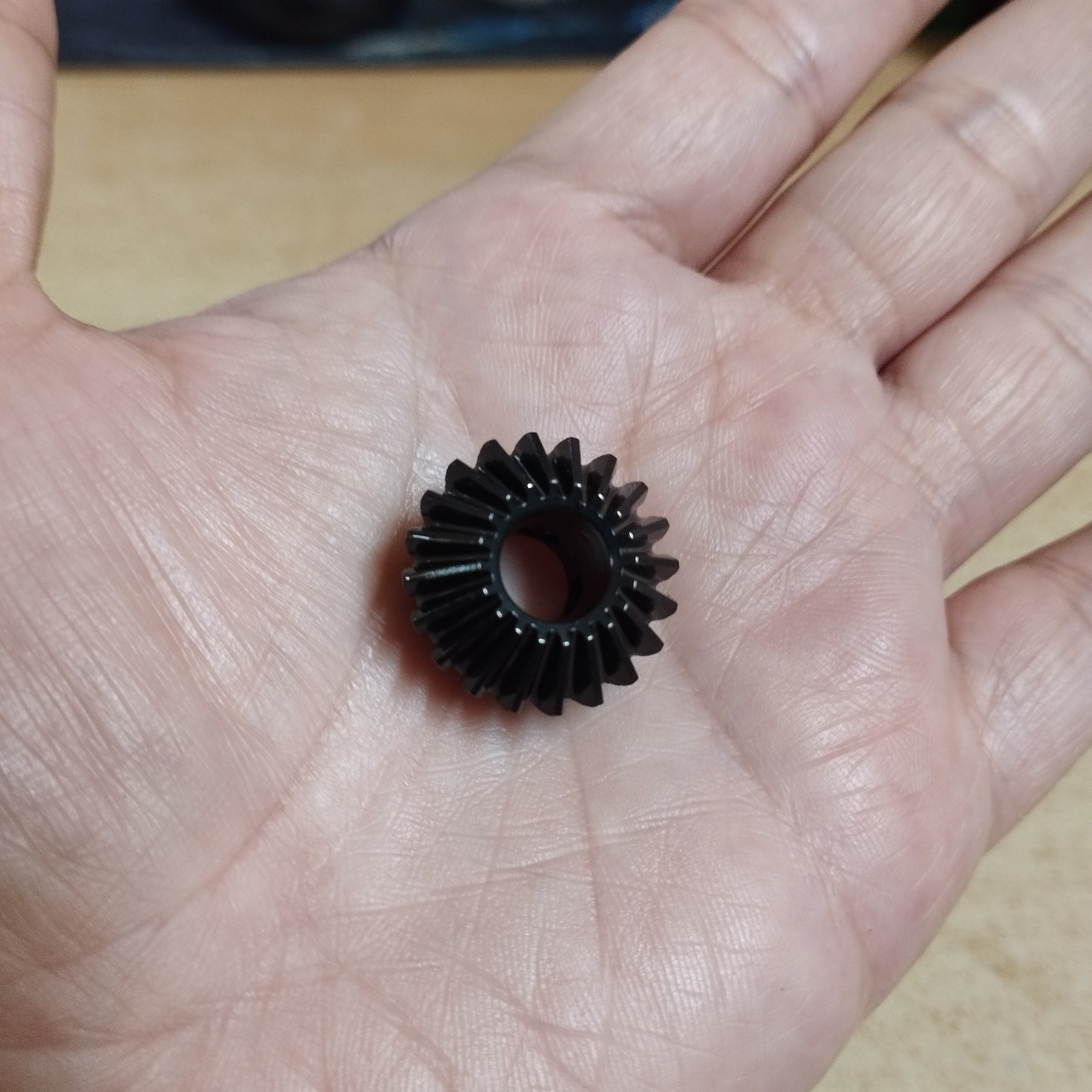Bánh răng côn bằng thép 20 răng lỗ trục 8mm đồng bộ truyền đảo chiều 90 độ 1 bánh răng lái 034