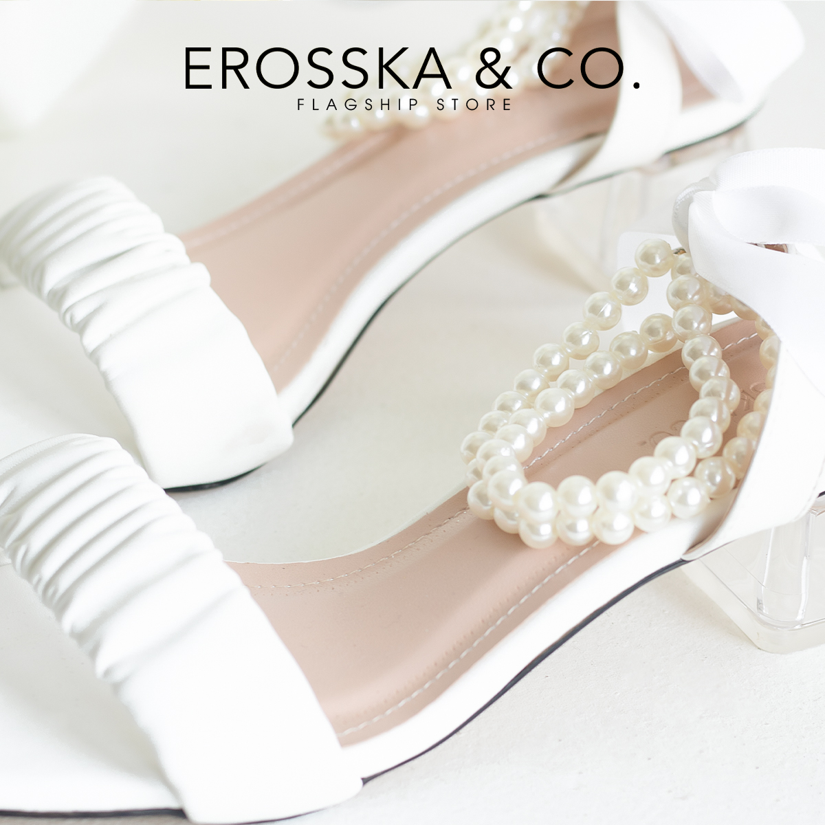 Erosska - Giày sandal cao gót đi học ngọc trai phối dây nơ quai nhún cao 4cm - EB049