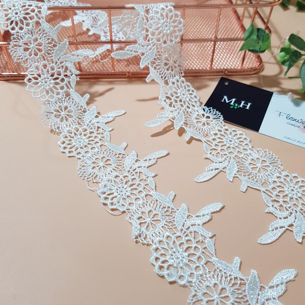 Cuộn REN chỉ trắng hình hoa lá dây, bản 3,5cm, dùng may váy áo, trang trí đồ thủ công