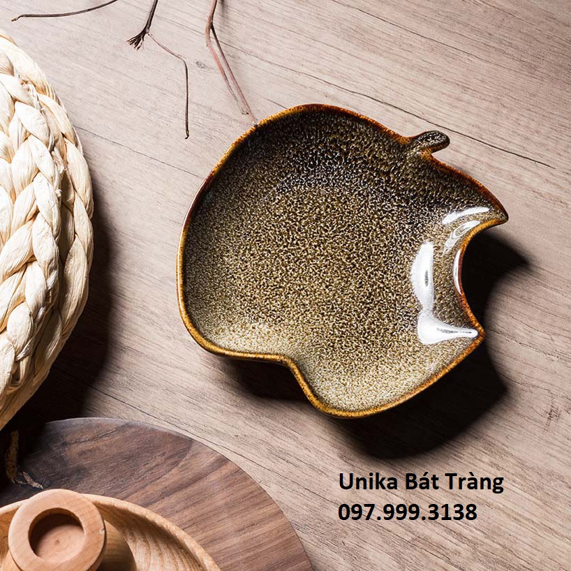 Đĩa táo cắn dở men gấm vàng - Khay hình quả táo men hỏa biến - Gốm Unika Bát Tràng