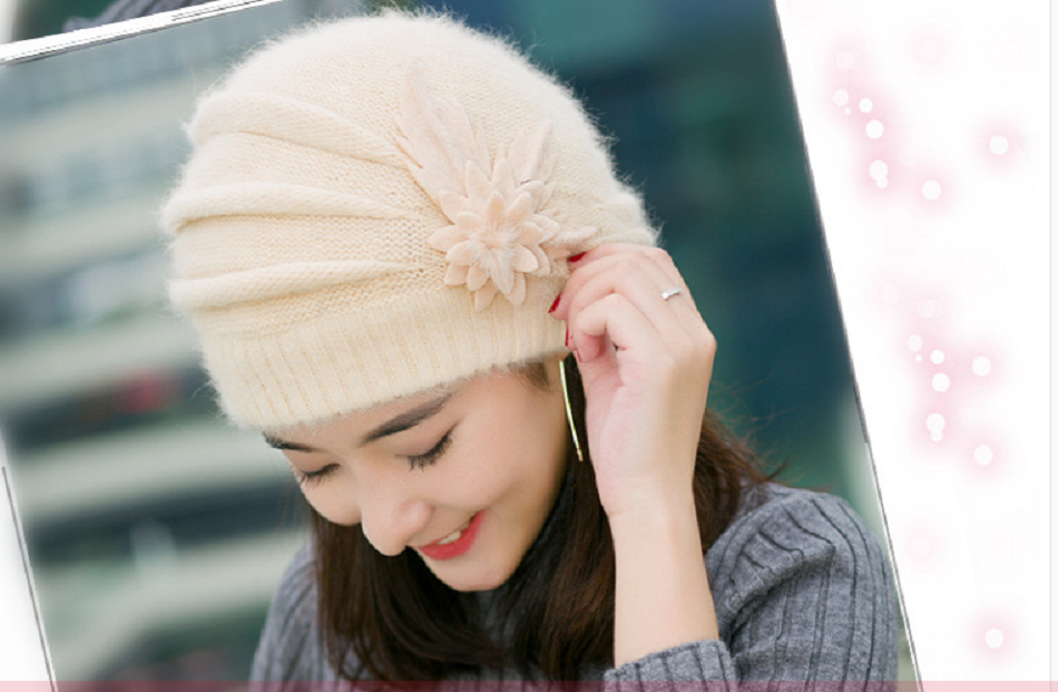 mũ len lông thỏ gắn hoa đơn phong cách Hàn màu kem mẫu mới, nón nồi len nữ cao cấp