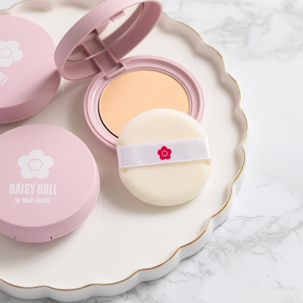 Phấn Phủ Kiềm Dầu Daisy Doll 02 (Màu Pink Ocher) Nhật Bản Dạng Nén Chống Thấm Nước Kiểm Soát Dầu 10g SPF 25 PA+++