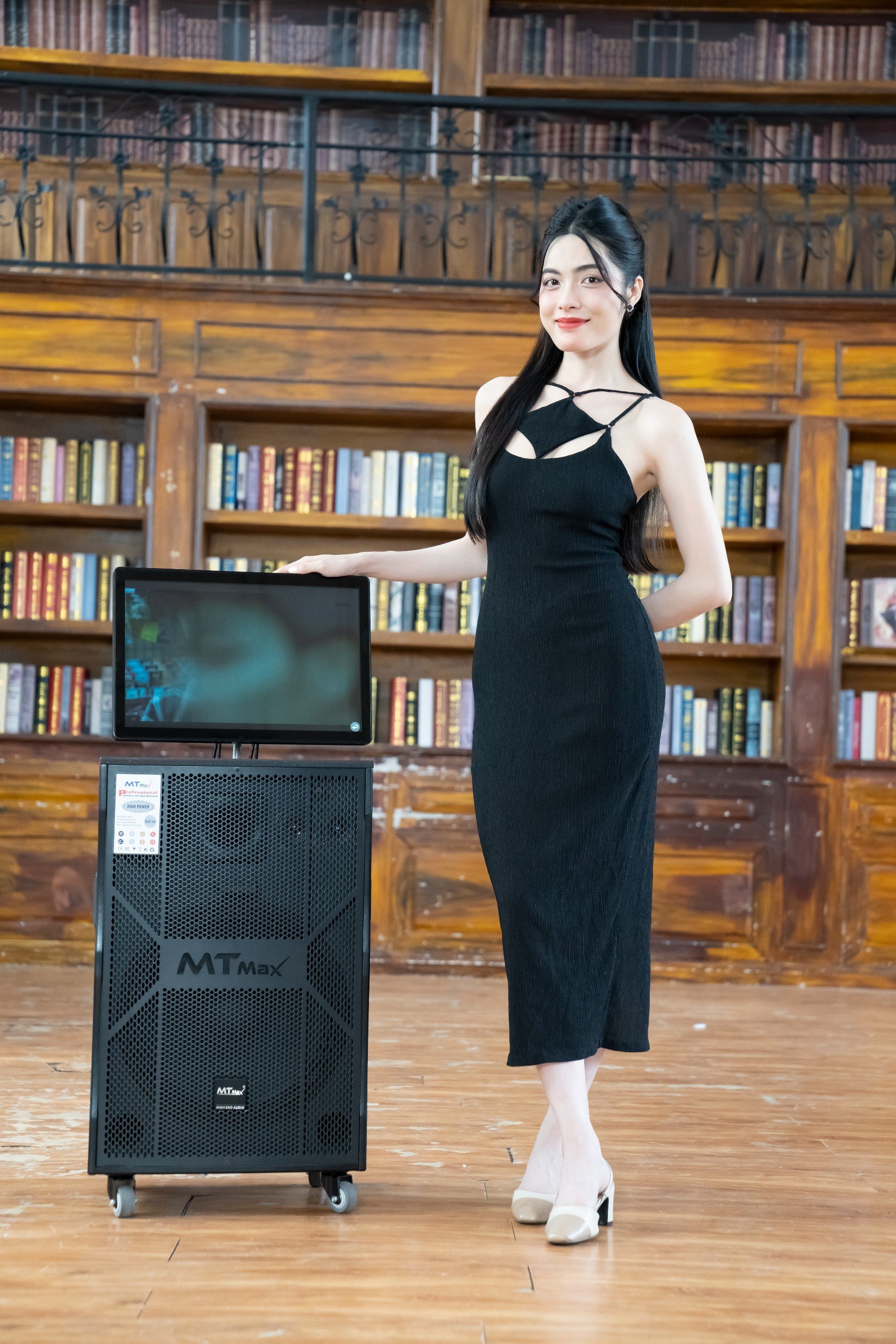 Loa Màn Hình MTMAX T70 Bass25 Màn Hình 15inch Công suất 300W Đi Kèm Cặp Micro Sang Trọng Chống Hú Cao Cấp, HÀNG CHÍNH HÃNG