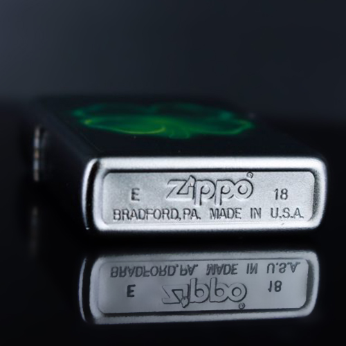 Bật Lửa Zippo 205 Neon Shamrock