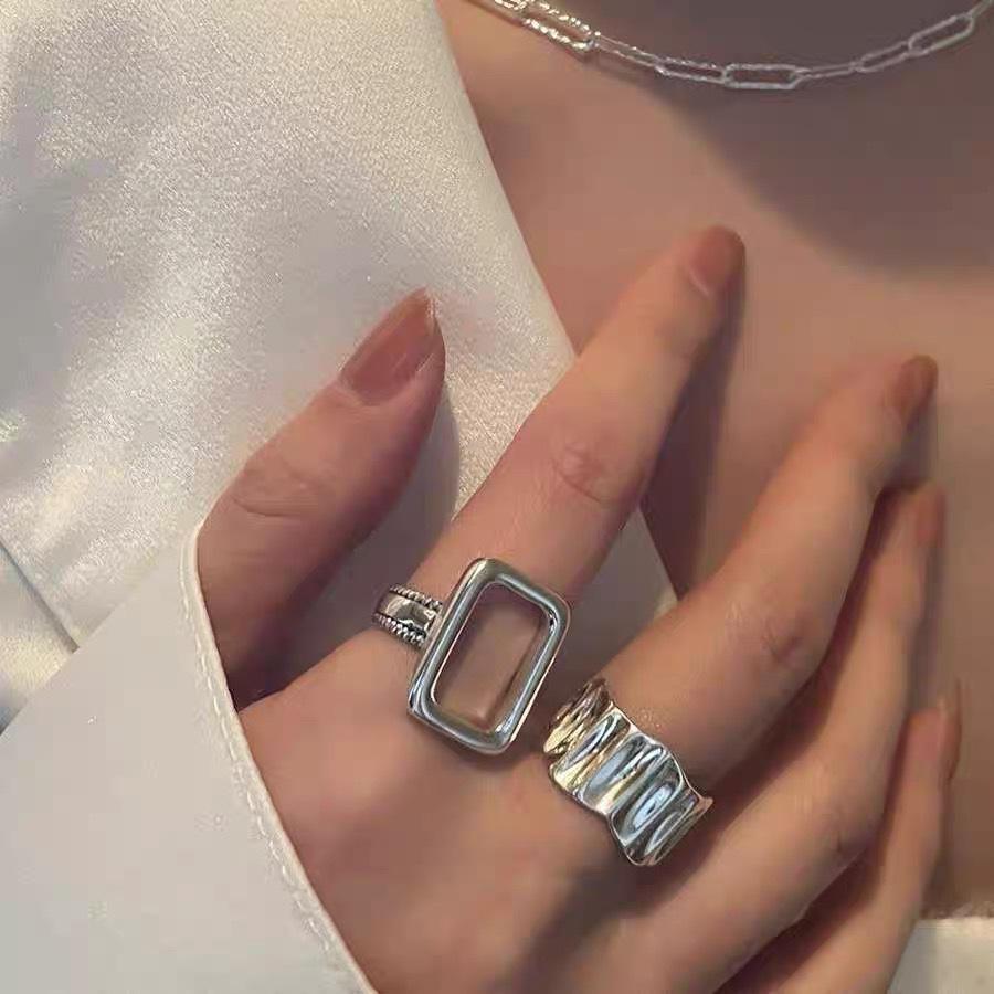 Nhẫn Nam Nữ Mix Ring Phong Cách Hiphop Màu Đen Bạc Đẹp Cao Cấp - Nhẫn Chất liệu Titan Không Gỉ - CamCamVintage