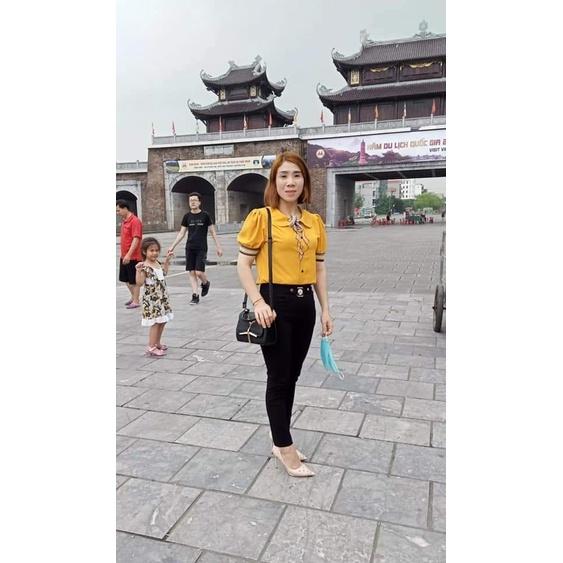 Áo sơ mi nữ công sở thời trang SURI mẫu mới tay ngắn,cổ lá thắt nơ rời rất đẹp,rất hiện đại,trẻ trung.