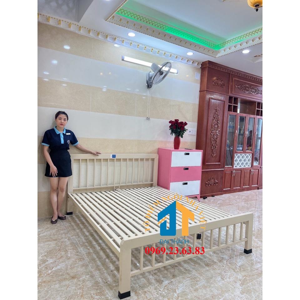 Giường sắt vuông mỹ nghệ ĐẠI THÀNH