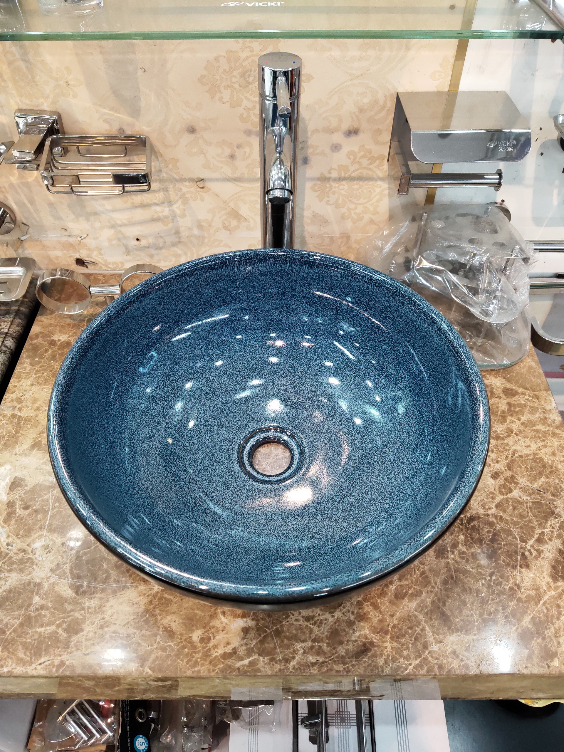 CHẬU LAVABO ĐẶT BÀN HÌNH TRÒN GỐM SỨ CAO CẤP