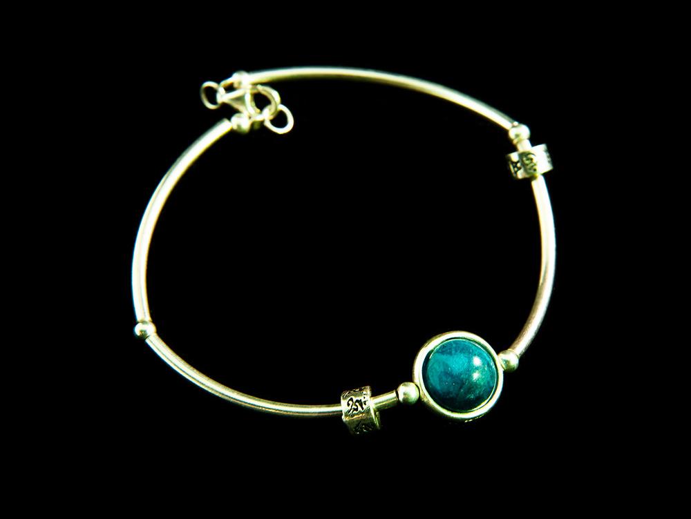 Vòng tay phong thủy đá Azulite tự nhiên mix charm bạc lục tự chú VK004