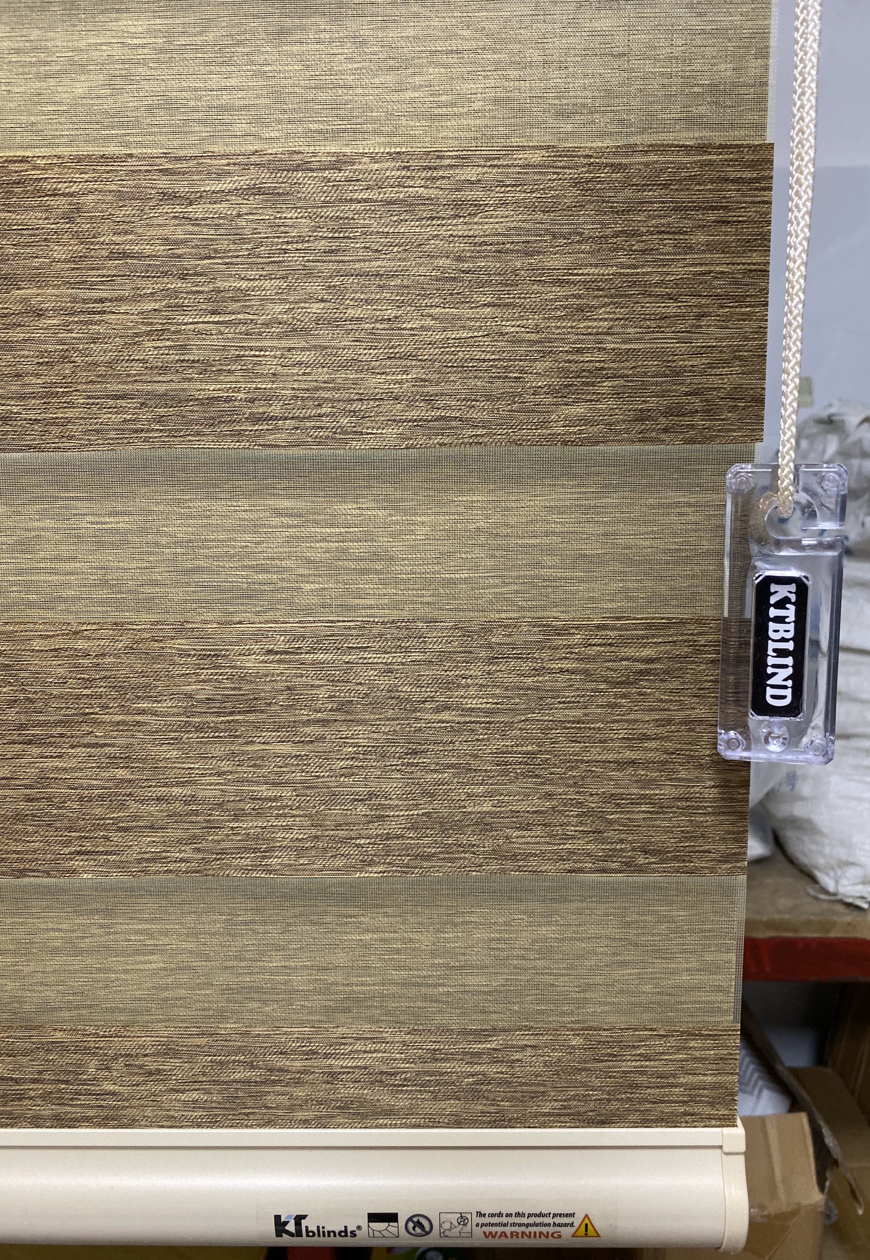 RÈM CẦU VỒNG Z06 NGNAG 1M1 CAO 1M3