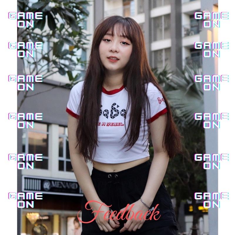 Áo croptop ôm dáng cực đỉnh kết hợp với outfit là hết bài