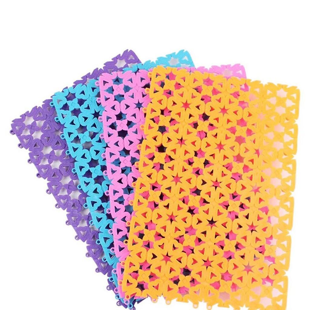 Tấm Lót Sàn Nhựa Chống Lọt Chân Cho Thú Cưng Họa Tiết Hoa Văn 20x30cm