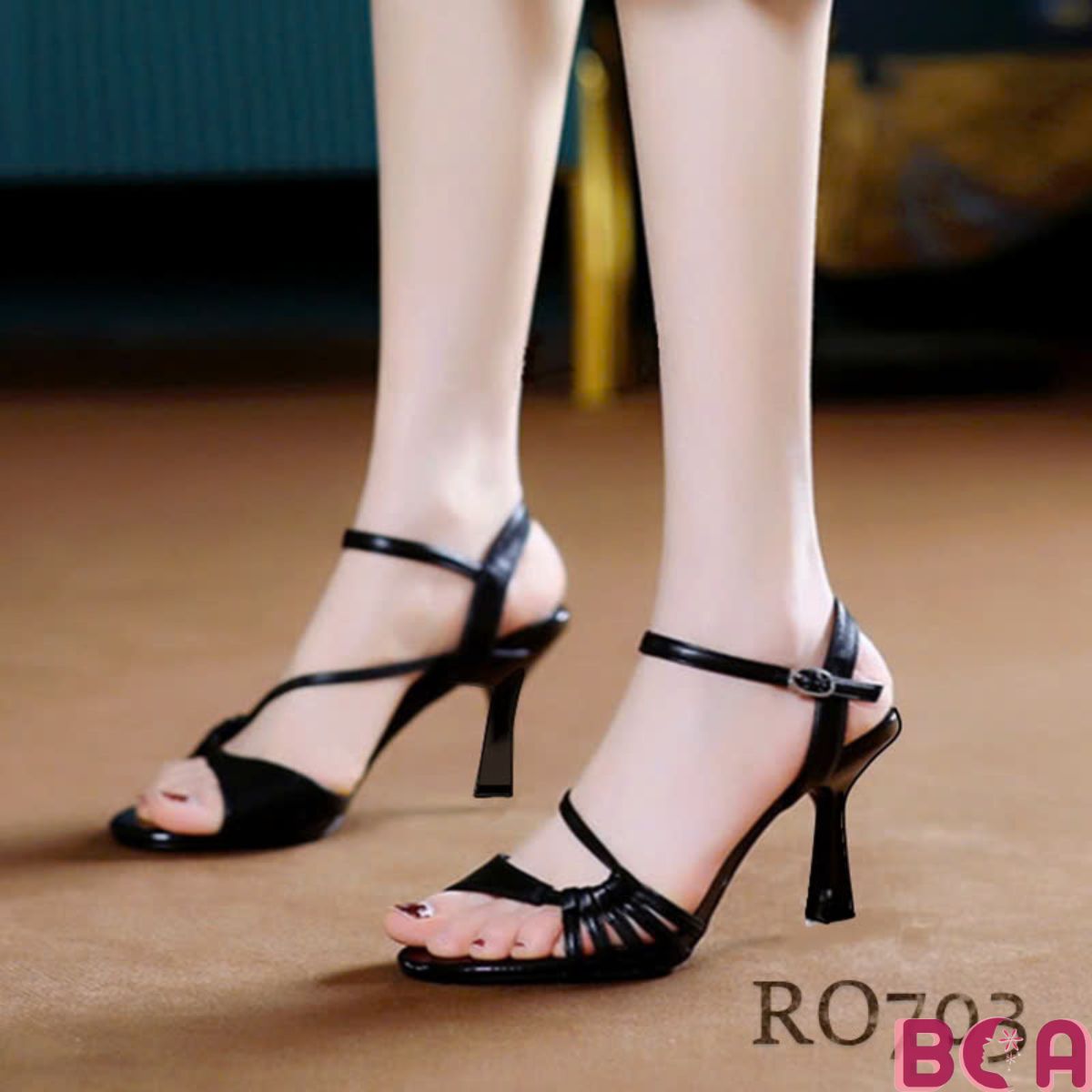 Giày Sandal Cao Gót Nữ 6p RO703 ROSATA tại BCASHOP Thiết Kế Đơn Giản, Tinh Tế Và Sang Thời Trang