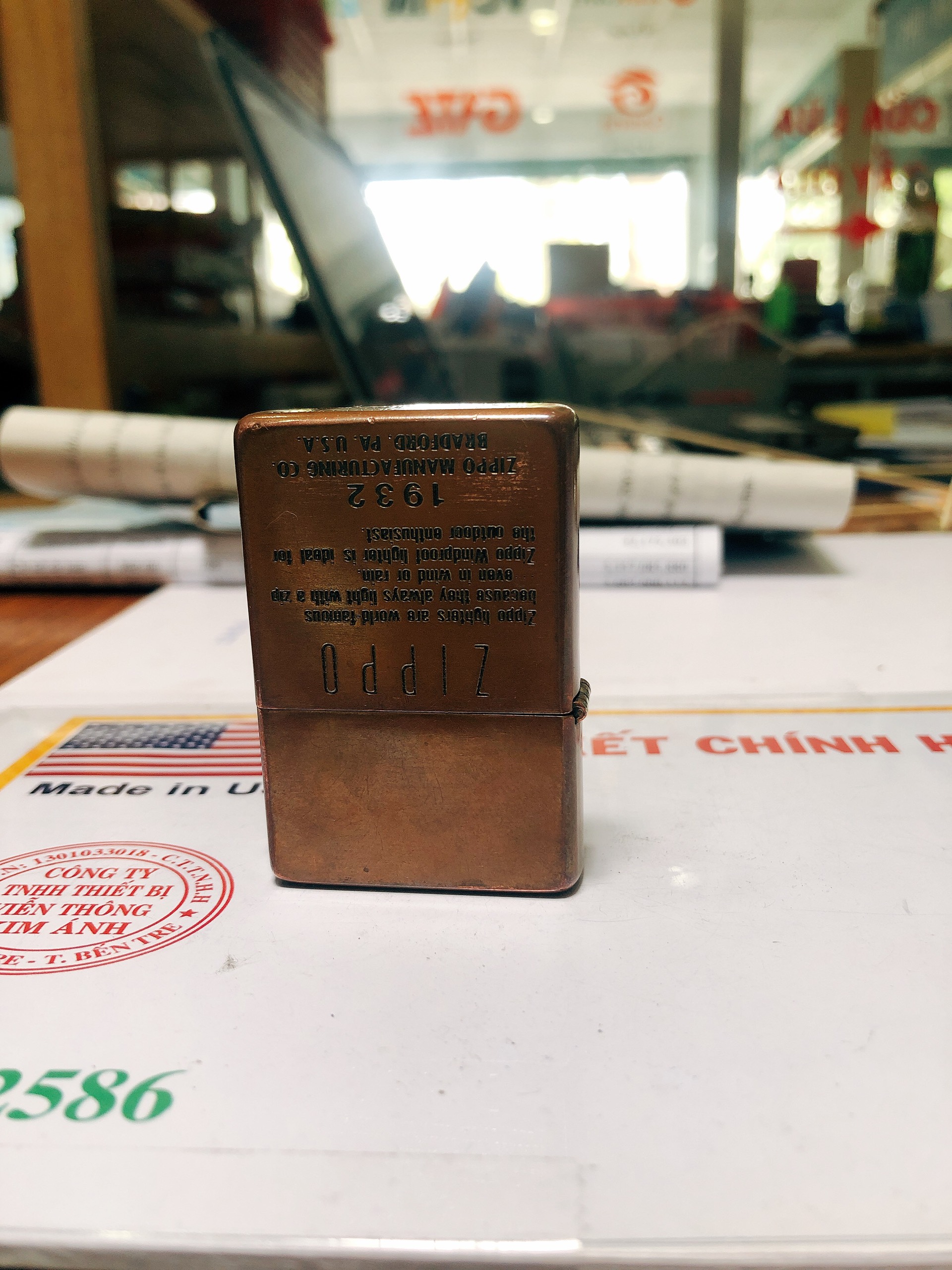 Bật lửa Zippo Mỹ Vintage mạ Copper, đầu bằng, đít bằng, khắc ăn mòn Zippo 1932, sản xuất 1994, Hàng chính hãng