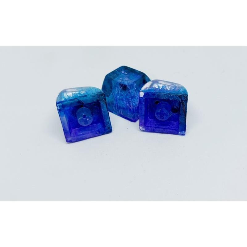 Keycap artisan profile SA R1 màu lam tím trang trí bàn phím cơ.