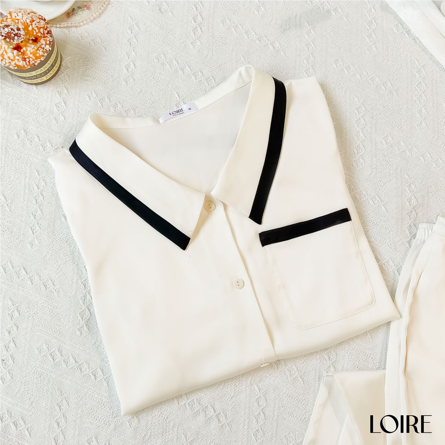 Bộ Pijama Lụa Trắng Viền Đen Dáng Dài Basic Loirechic LPD20