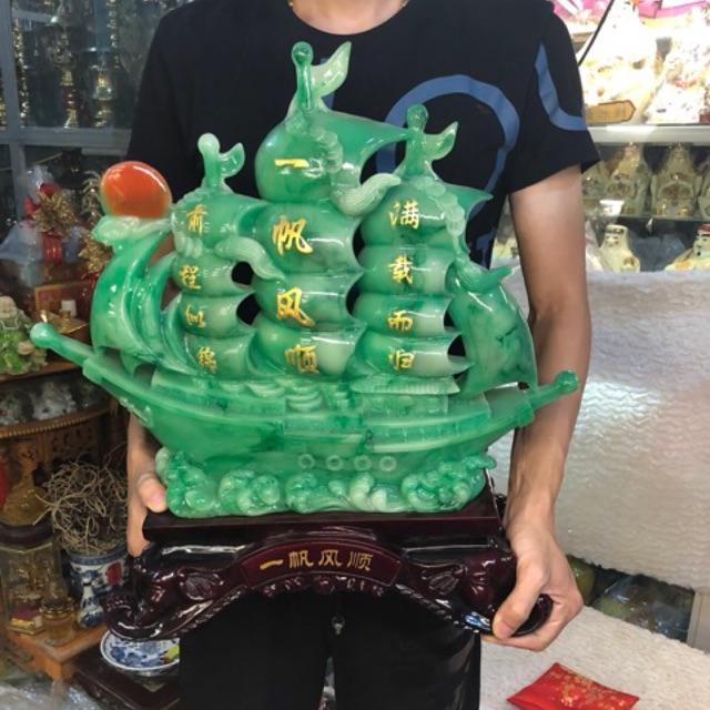Thuyền buồm phong thuỷ to