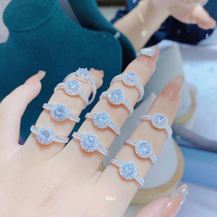 Nhẫn bạc nữ đính đá chất lệu bạc s925 MS66b