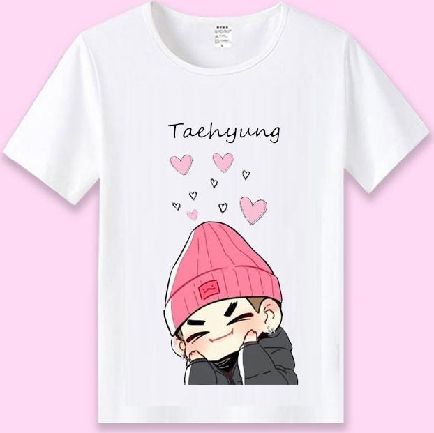 Áo V BTS tặng hình dán Bangtan boys