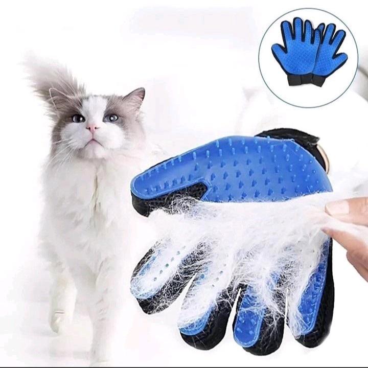 Găng tay lấy lông rụng và tắm cho chó mèo siêu tiện lợi