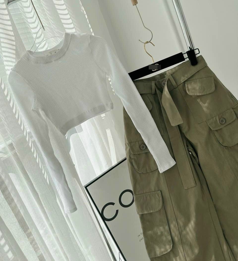 SET QUẦN DÀI TÚI HỘP ỐNG RỘNG LƯNG CAO + ÁO THUN CROPTOP BASIC CƠ BẢN TAY DÀI ÔM BODY ĐI CHƠI DẠO PHỐ ĐI BIỂN
