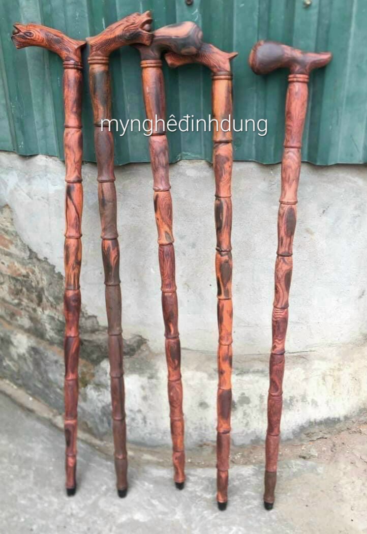 Gậy batong dành cho người già bằng gỗ trắc đỏ đen kt 90×13×3cm