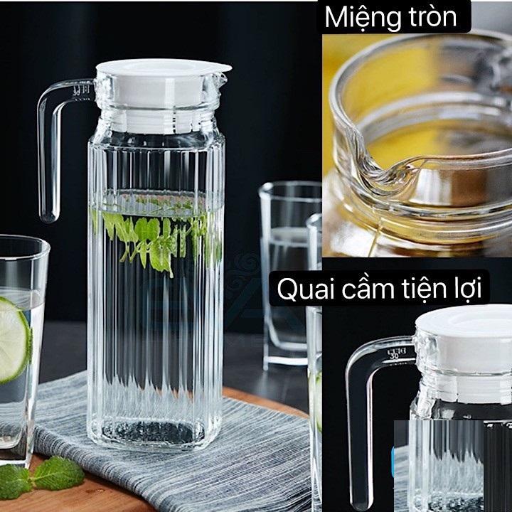 Bình Đựng Nước Thuỷ Tinh Miệng Rót Sọc Có Quai Cầm Dung Tích 1100 ML