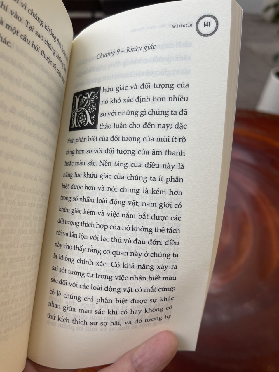(Bộ 4 cuốn Thế giới quan của Aristotle) - SIÊU HÌNH HỌC, BÀN VỀ LINH HỒN, BIỆN LUẬN, CHỦ ĐỀ - Lyceum – Nxb Đà Nẵng