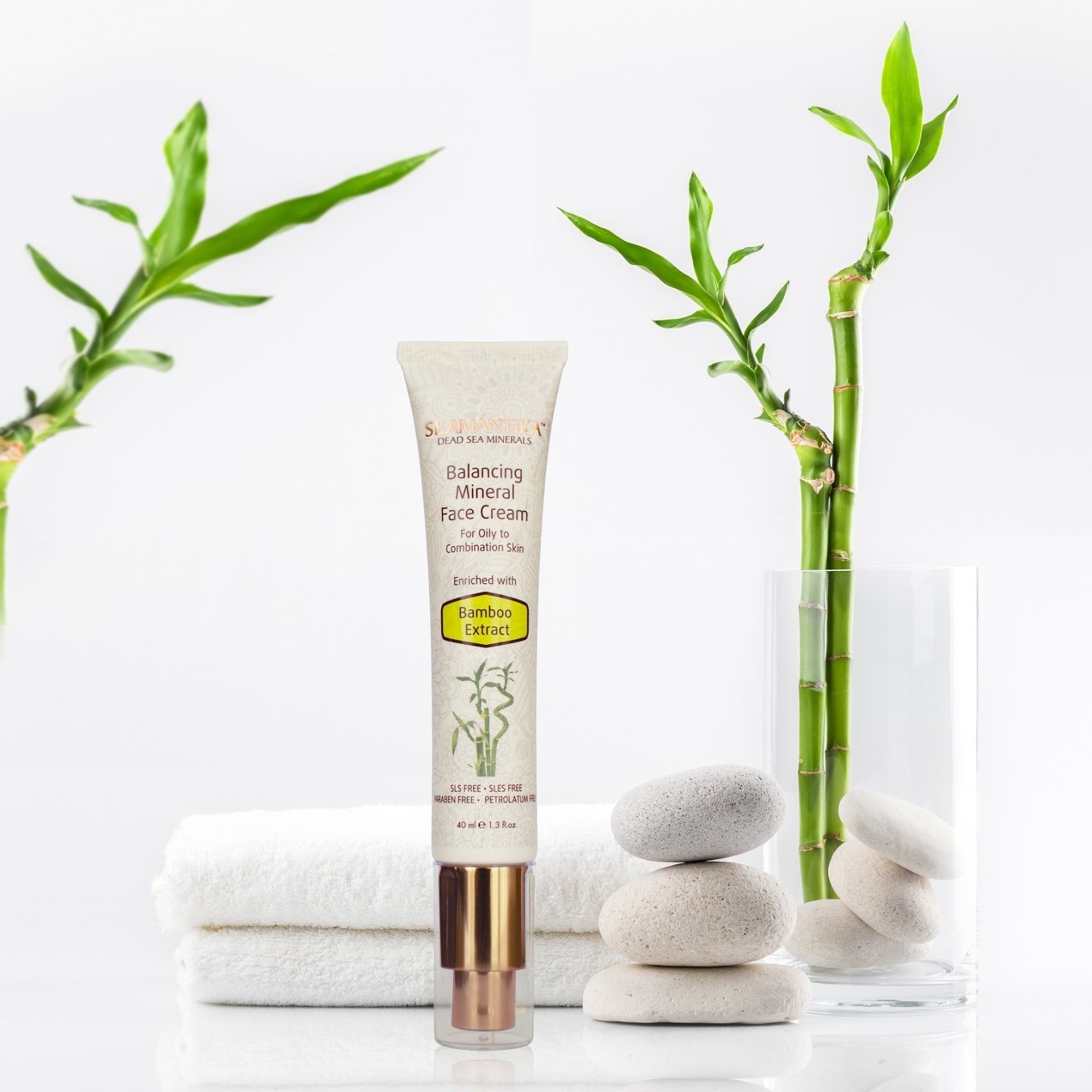 Kem ẩm cân bằng da cho da dầu đến da khô - BALANCING MINERAL FACE CREAM - BAMBOO EXTRACT