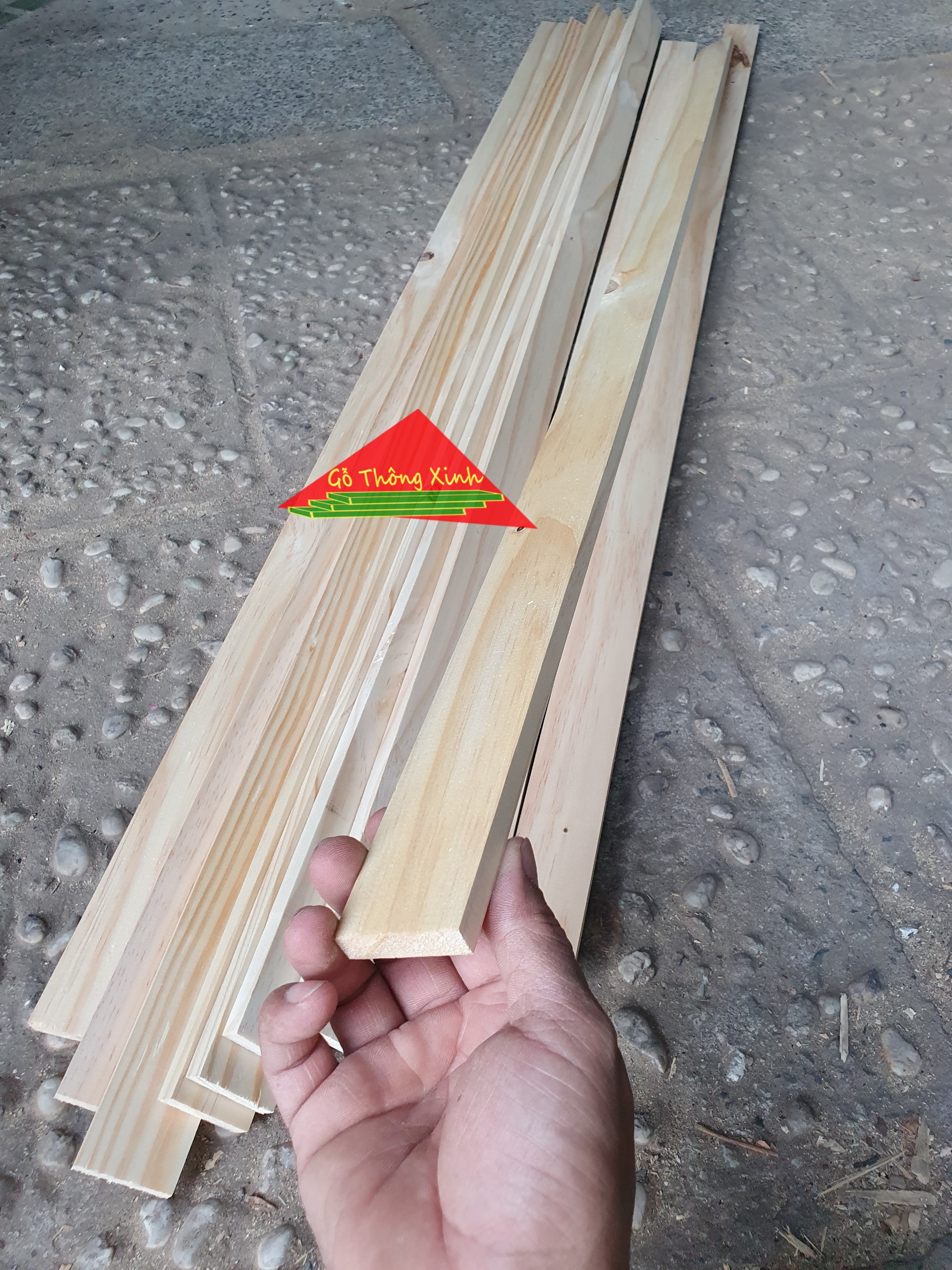 Thanh gỗ thông dày 1cm,rộng 4cm,dài 1m2 dùng làm nẹp,khung viền,đóng thùng gỗ decor,ốp tường,DIY...