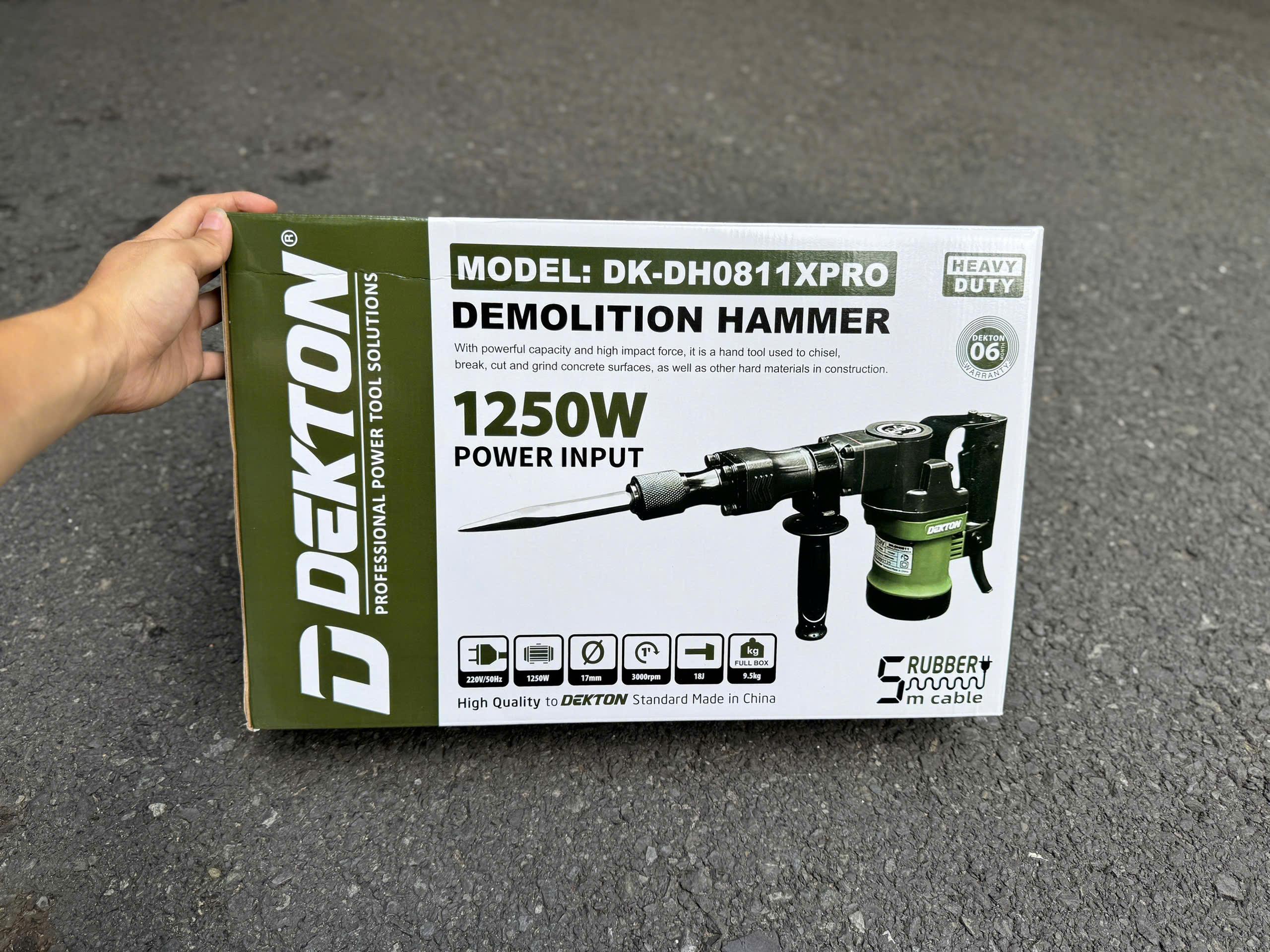 MÁY ĐỤC BÊ TÔNG 17MM 1150W LỰC ĐẬP 18J DK-DH0811XPRO DEKTON - HÀNG CHÍNH HÃNG