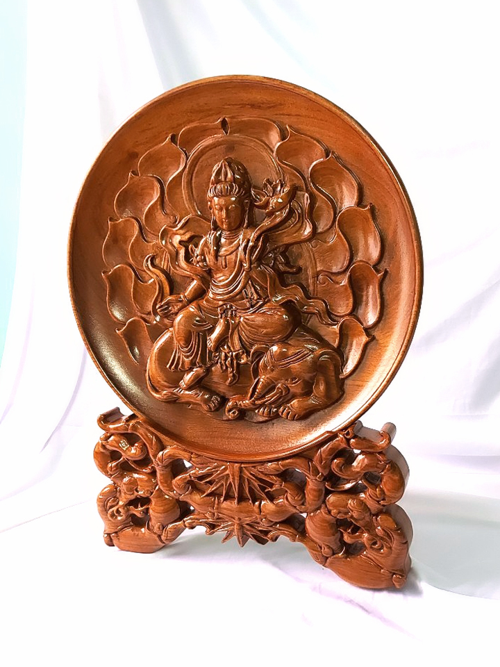 Tranh đĩa gỗ hương phật Phổ Hiền bồ tát - đường kính 32 cm