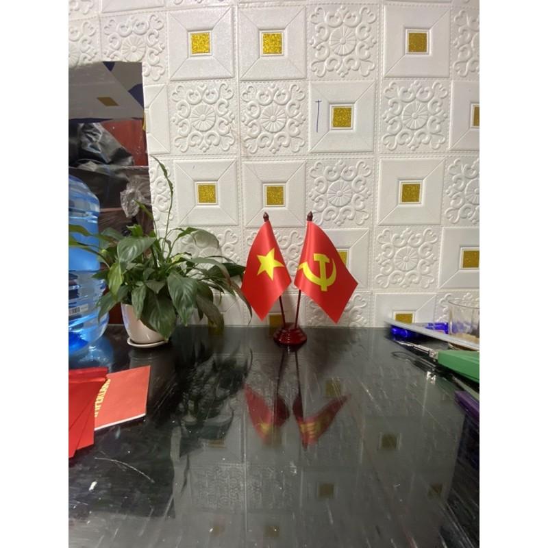 Cờ để bàn đế gỗ mini