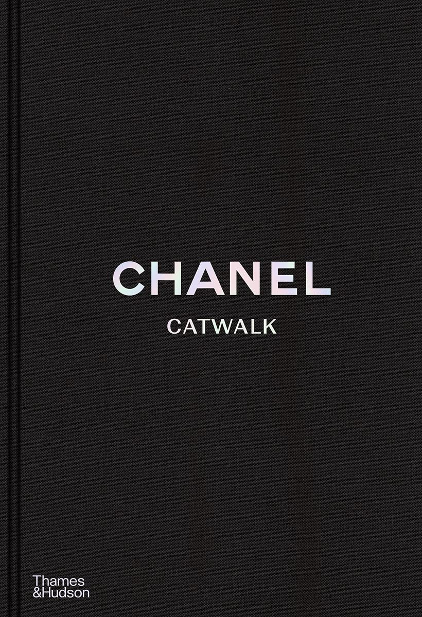 Artbook - Sách Tiếng Anh - Chanel Catwalk