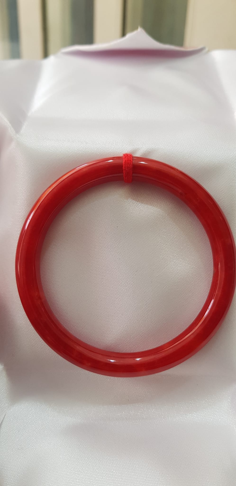 Vòng Tay Phong Thủy mới Đá Cẩm Thạch Đỏ Đẹp Sao 55mm x cọng 7mm màu đỏ đậm tươi bóng đẹp nữ mệnh hỏa mệnh thổ 54kg - 65kg đeo hợp đẹp ạ