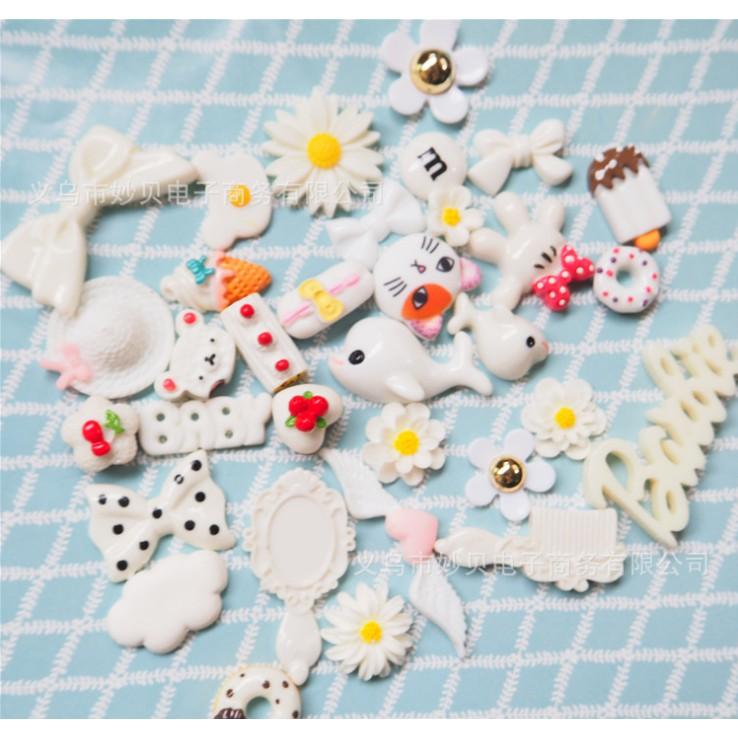 *HN* Túi 30 charm trang trí màu trắng cho ốp điện thoại, kẹp tóc, DIY