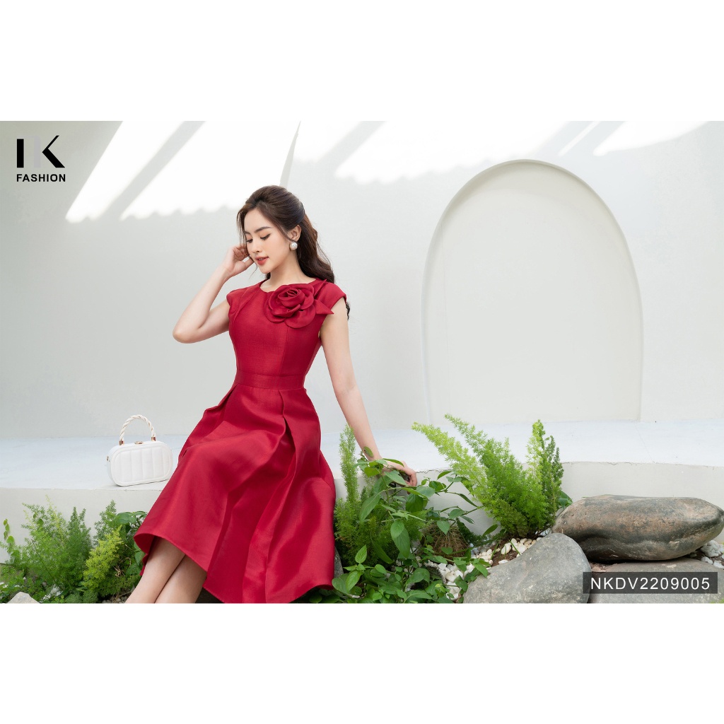 Đầm Dự Tiệc Dáng Xòe Đính Hoa Ngực Tinh Tế NK Fashion Chất Vải Dày Dặn Đứng Form Chuẩn Thanh Lịch NKDV2209005