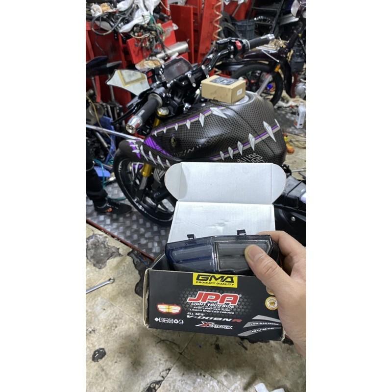 Đèn hậu tích hợp xi nhan GMA Lắp đặt cho yamaha MT15 - TFX150